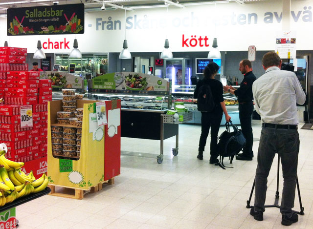 Sydnytt besökte under tisdagen Ica Karlsson i Svedala för att rapportera om butikens bojkott av danskt fläskkött. Foto: News Øresund - Johan Wessman